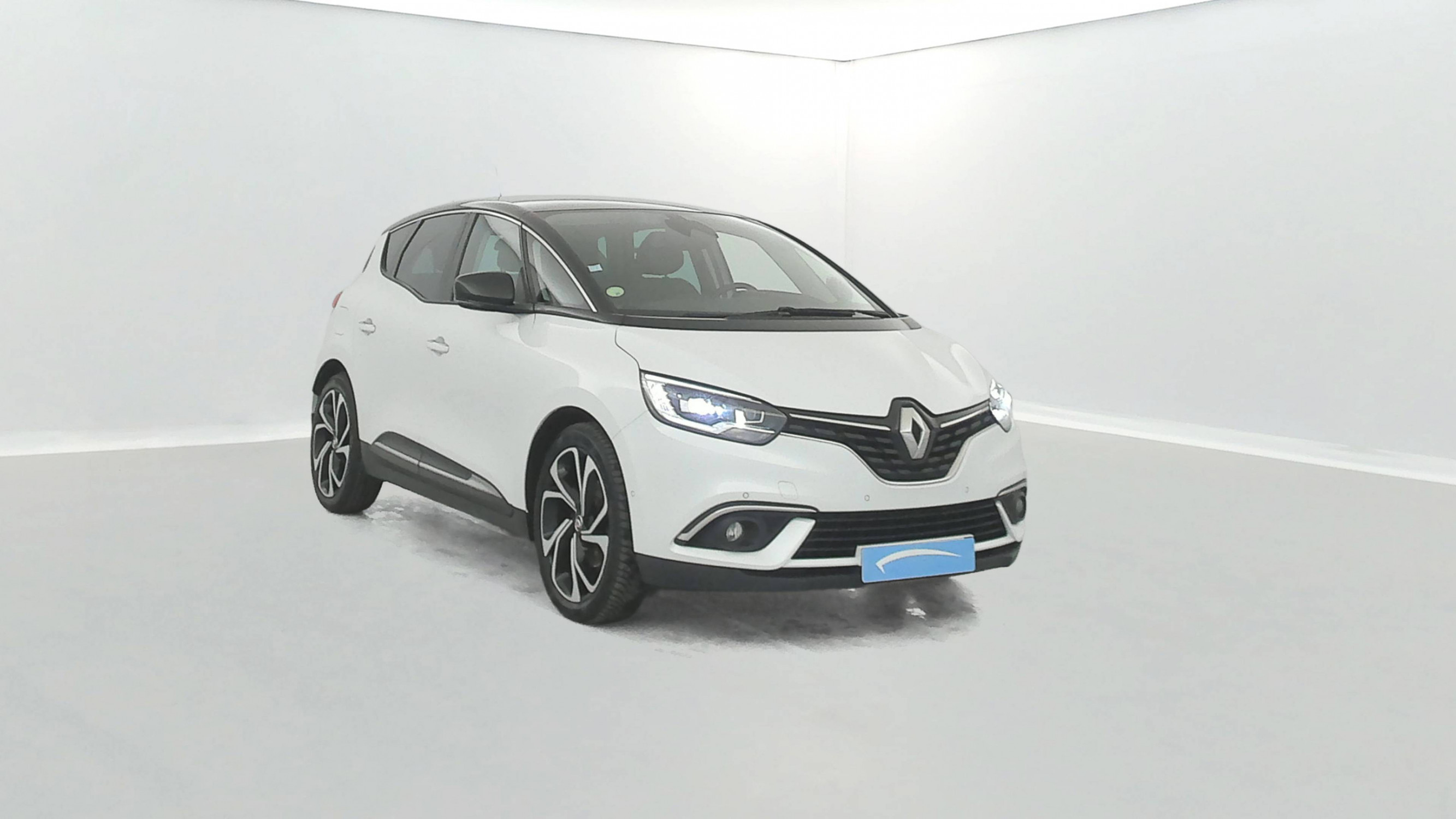 Vente en ligne Renault Scenic 4 Scenic Blue dCi 120 au prix de 13 590 €