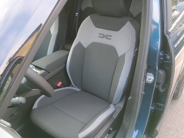 Vente en ligne Dacia Bigster  Hybrid 155 au prix de 31 700 €