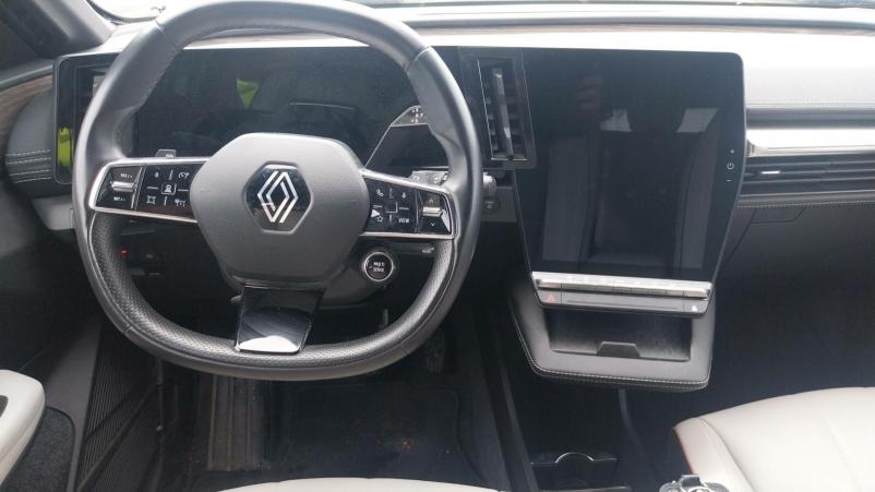 Vente en ligne Renault Megane E-Tech  EV60 220 ch super charge au prix de 27 390 €