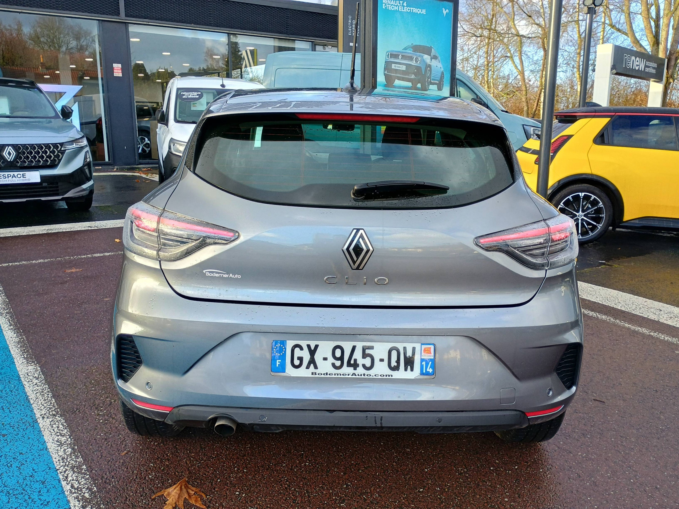 Vente en ligne Renault Clio 5 Clio SCe 65 au prix de 14 990 €