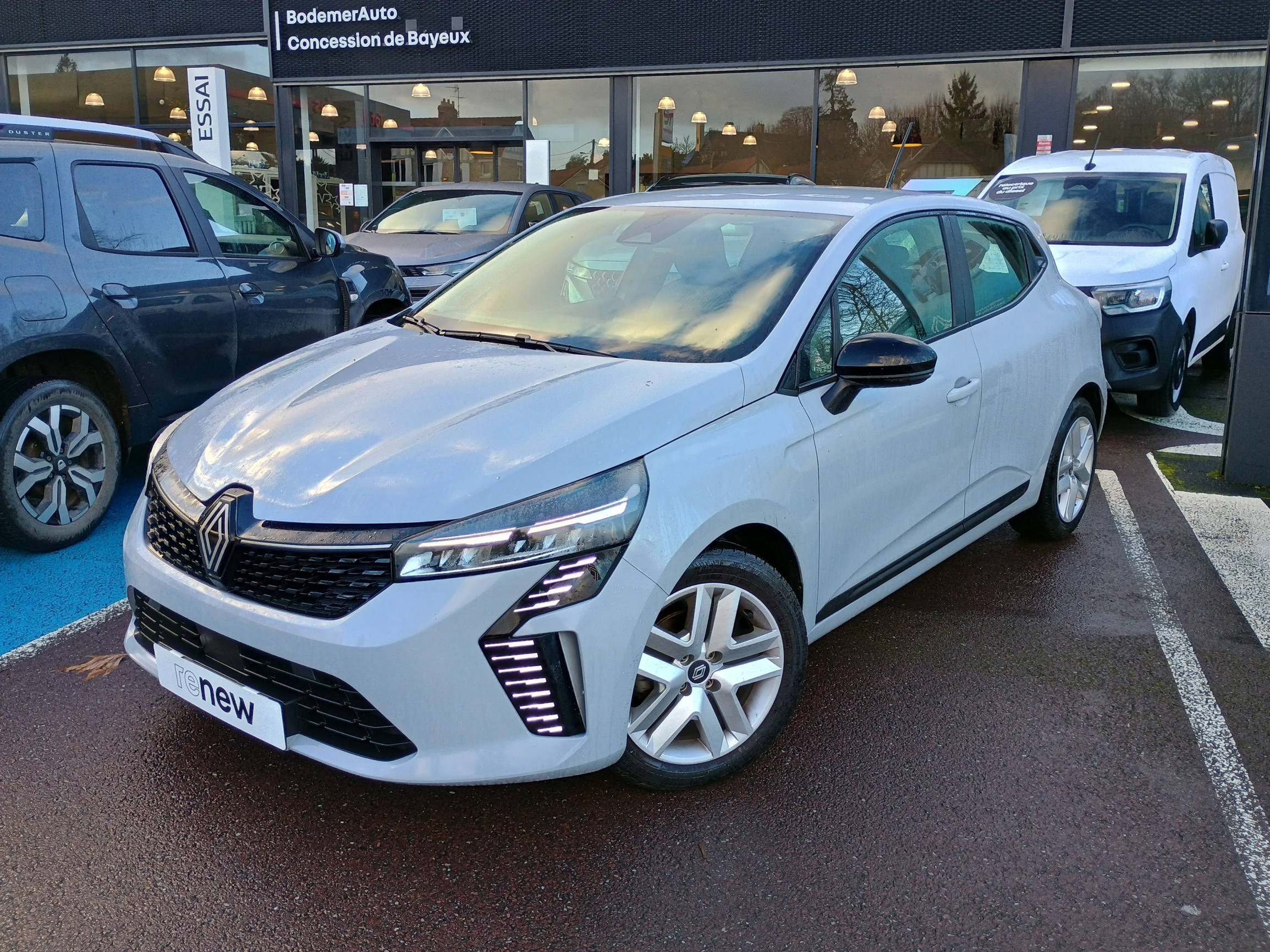 Renault Clio 5 Clio SCe 65 occasion de 2024 en vente à Bayeux