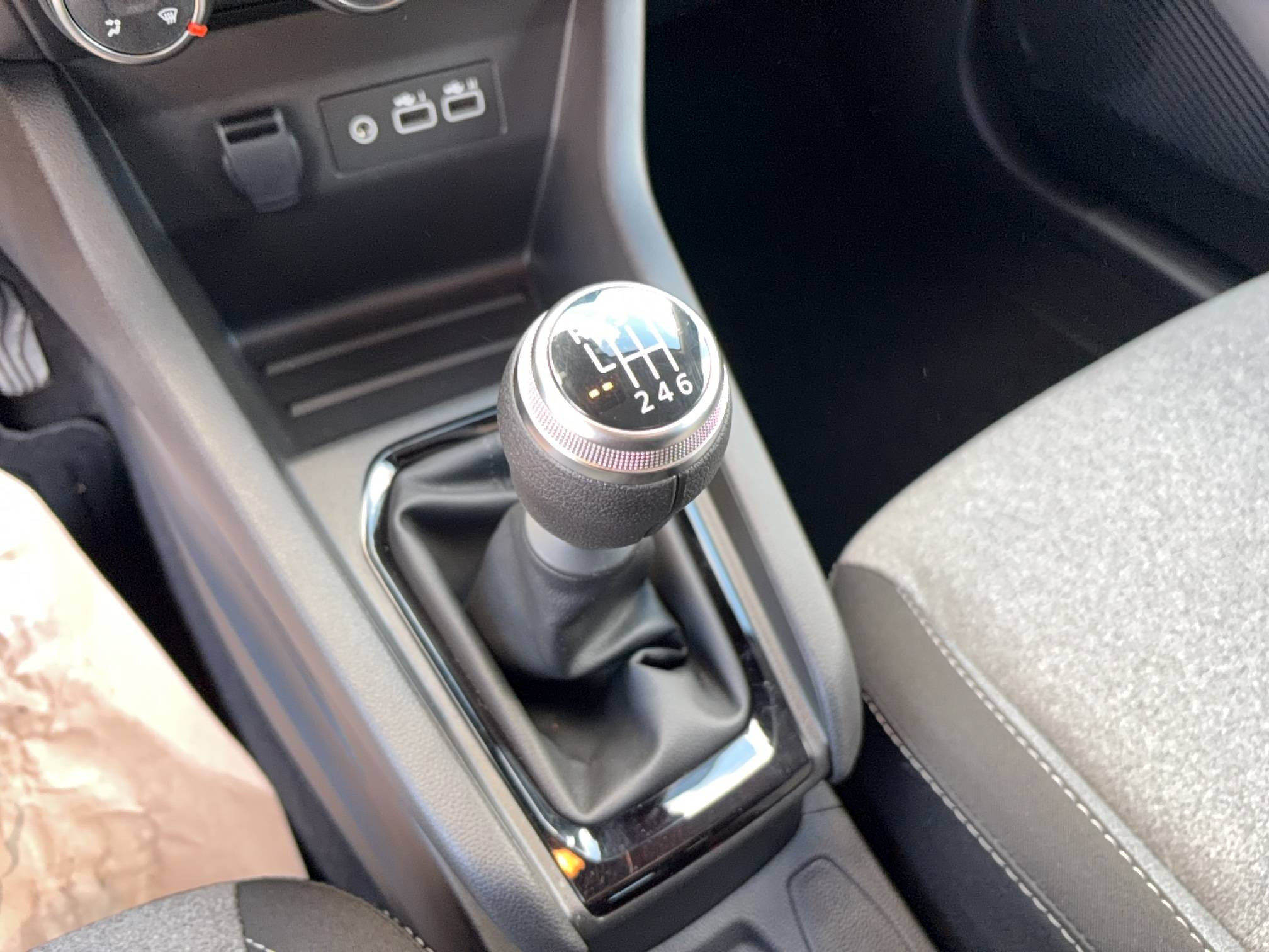 Vente en ligne Renault Clio 5 Clio Eco-G 100 ch GSR2 au prix de 16 990 €