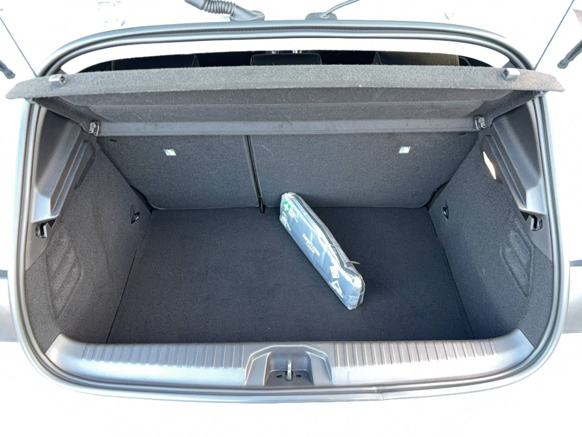 Vente en ligne Renault Clio 5 Clio E-Tech full hybrid 145 ch GSR2 au prix de 20 990 €