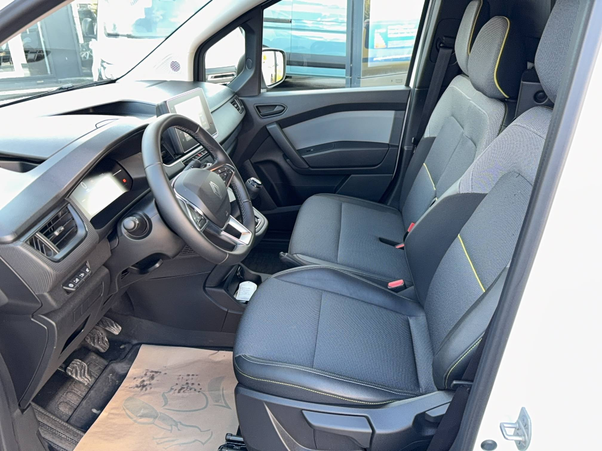 Vente en ligne Renault Kangoo Van  TOLE L1 BLUE DCI 95 GSR2 au prix de 20 990 €