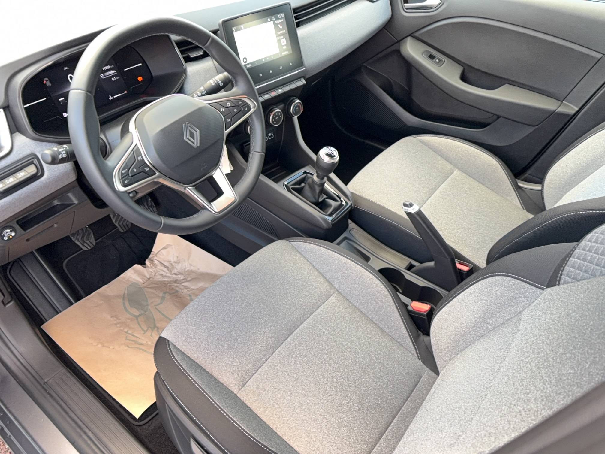 Vente en ligne Renault Clio 5 Clio Eco-G 100 ch GSR2 au prix de 16 990 €