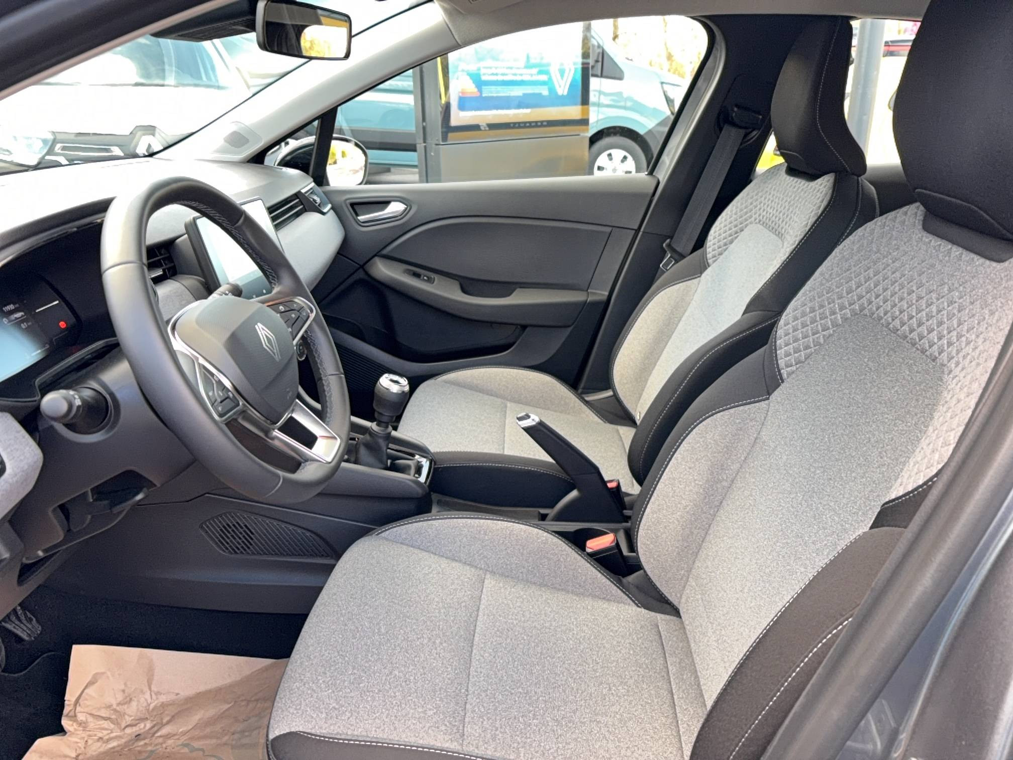 Vente en ligne Renault Clio 5 Clio Eco-G 100 ch GSR2 au prix de 16 990 €