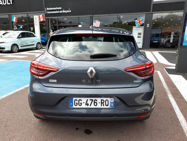 Vente en ligne Renault Clio 5 Clio E-Tech 140 - 21N au prix de 17 990 €