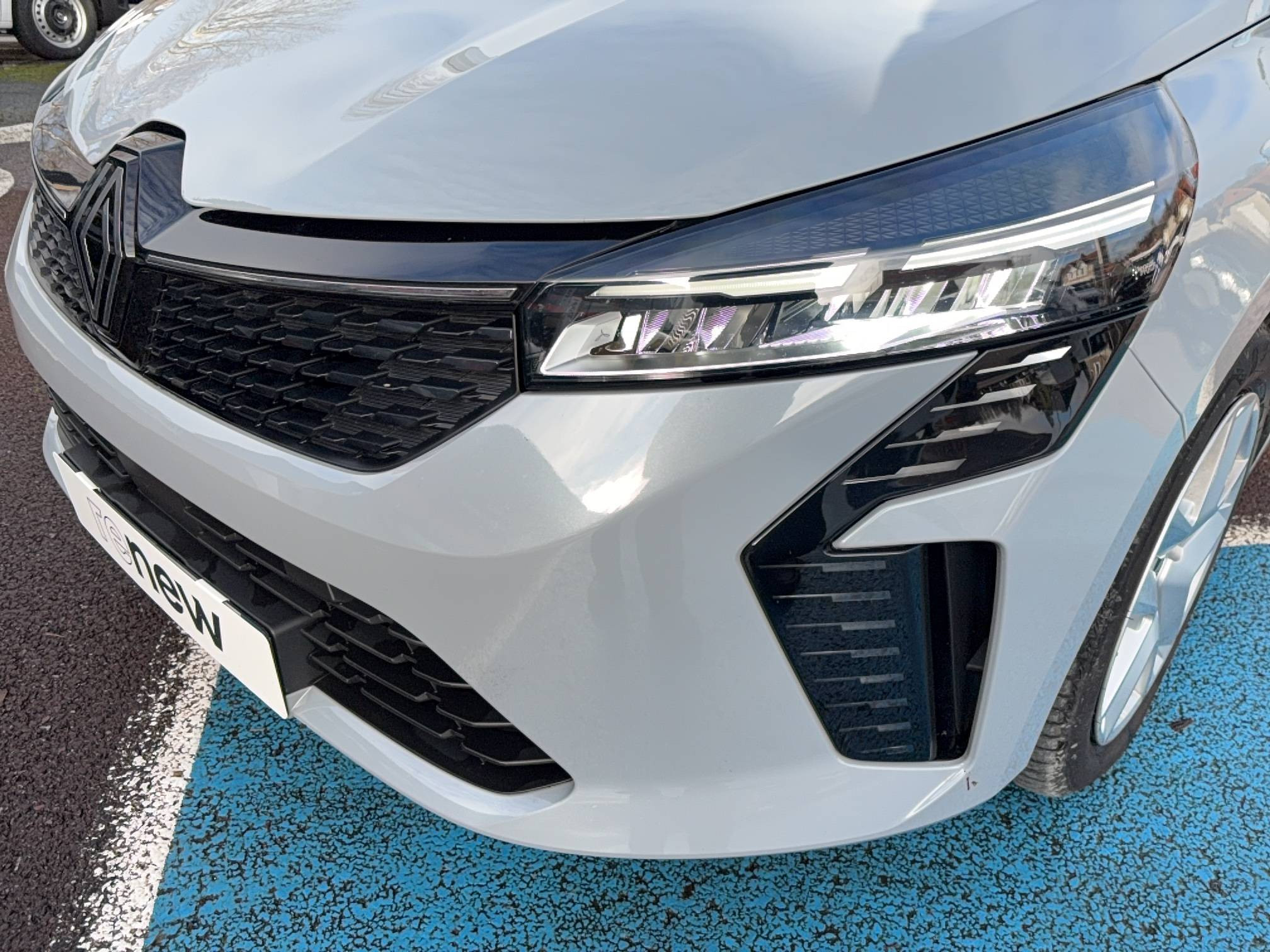 Vente en ligne Renault Clio 5 Clio TCe 90 au prix de 14 990 €