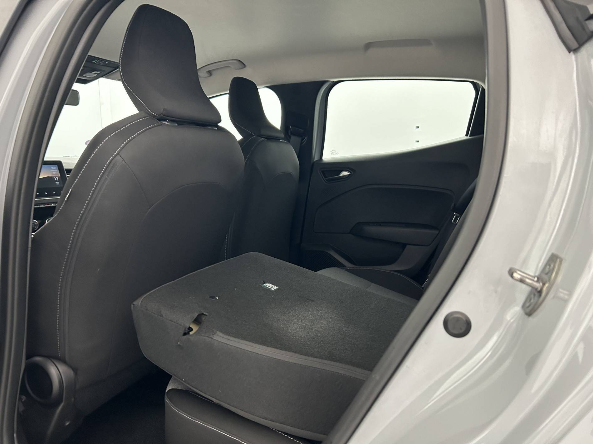 Vente en ligne Renault Clio 5 Clio TCe 90 au prix de 14 990 €