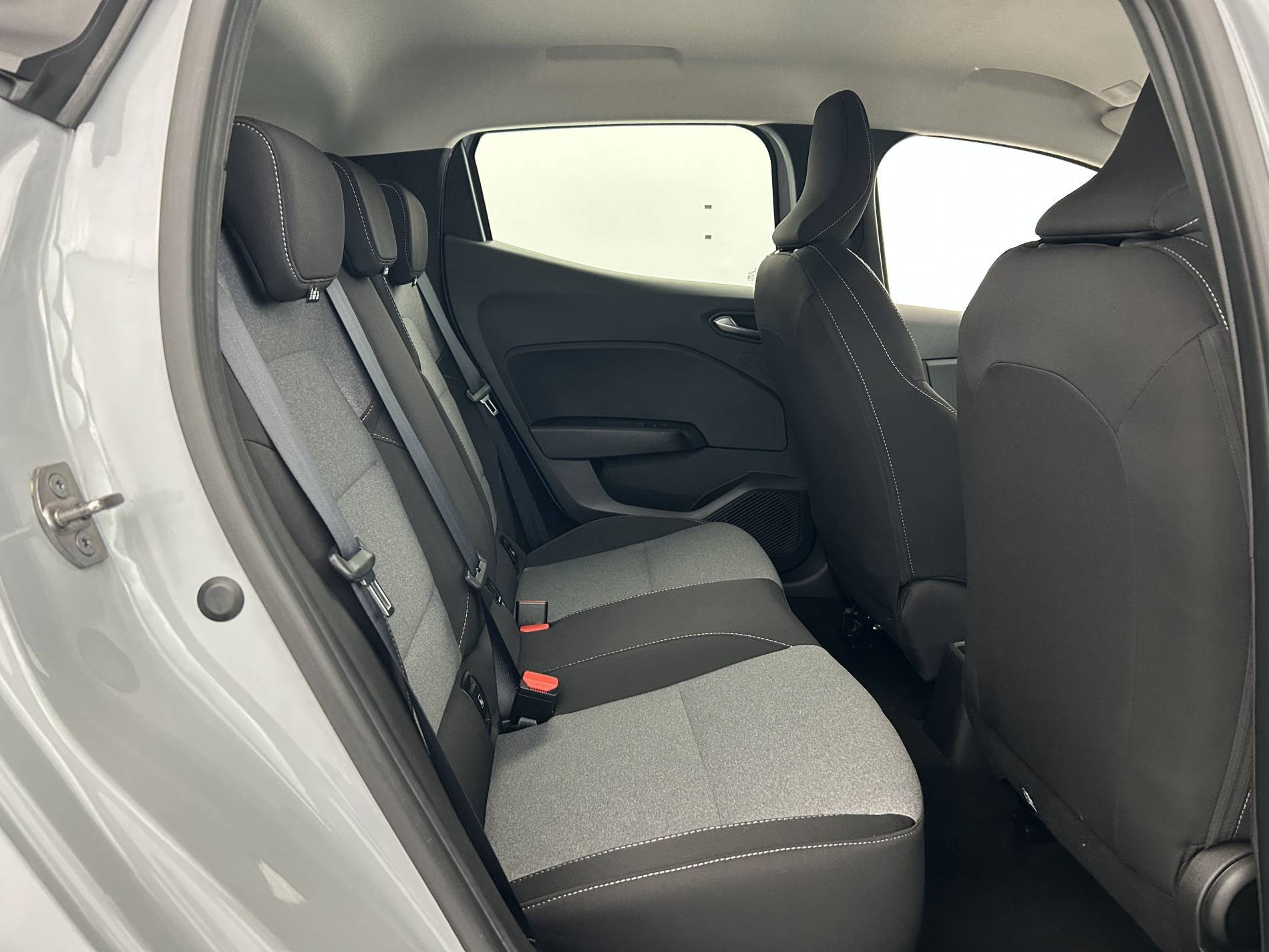 Vente en ligne Renault Clio 5 Clio TCe 90 au prix de 14 990 €