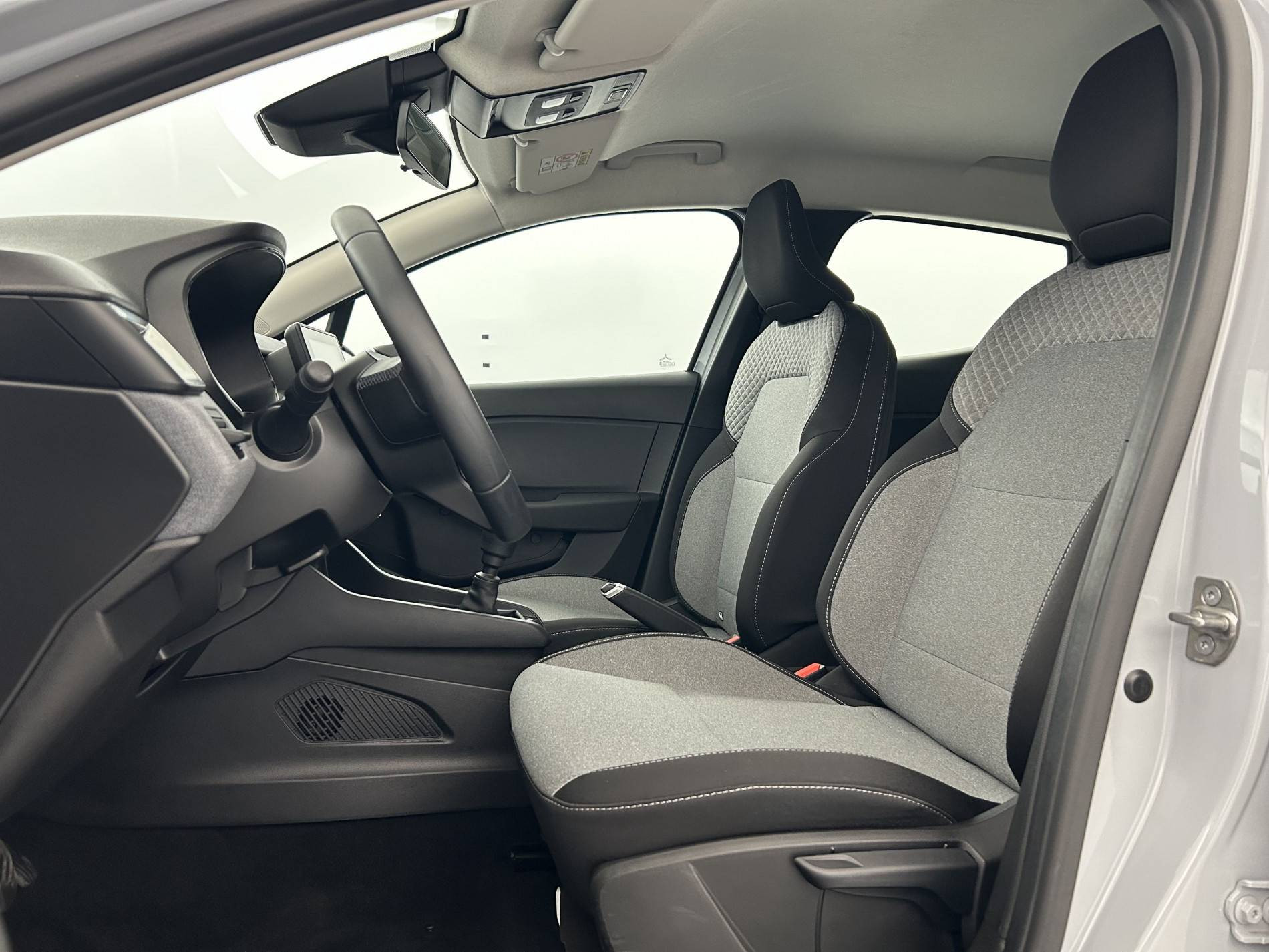 Vente en ligne Renault Clio 5 Clio TCe 90 au prix de 14 990 €