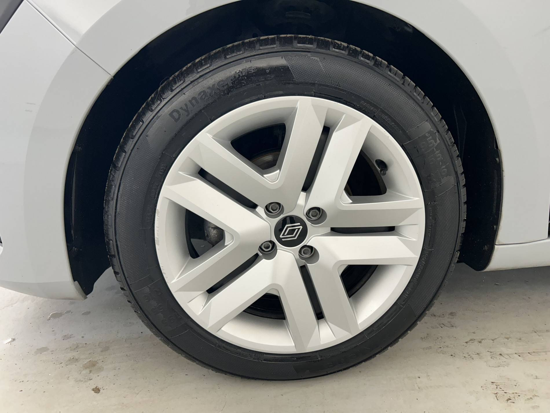 Vente en ligne Renault Clio 5 Clio TCe 90 au prix de 14 990 €