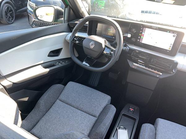 Vente en ligne Renault R5 E-Tech  120 ch autonomie urbaine au prix de 27 990 €