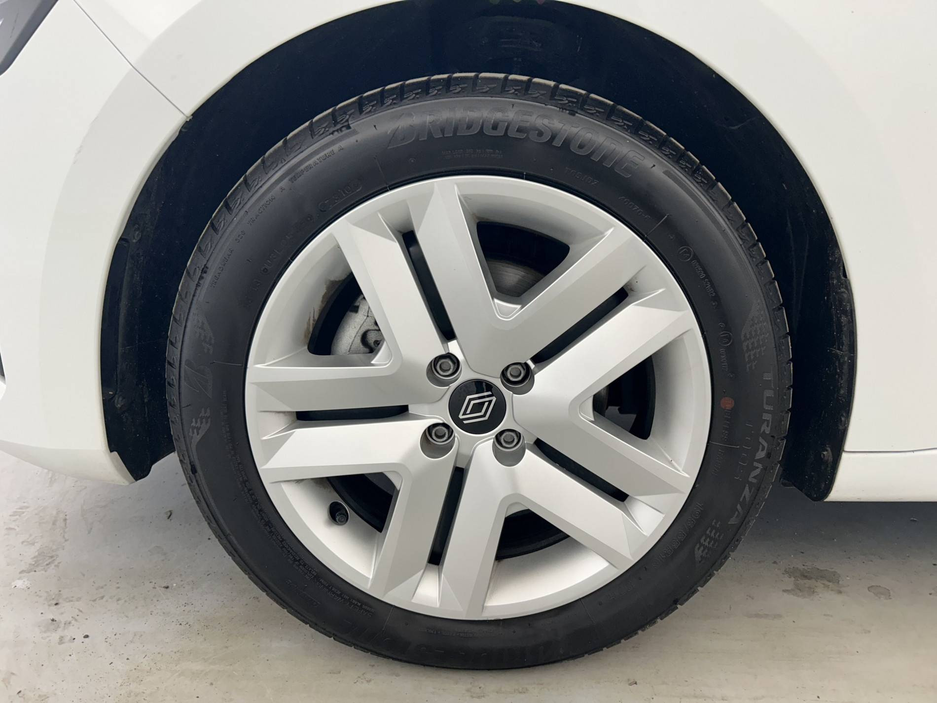 Vente en ligne Renault Clio 5 Clio Blue dCi 100 ch GSR2 au prix de 18 990 €