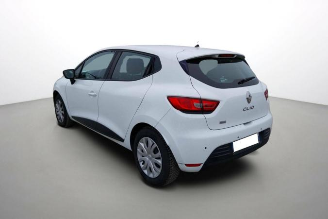 Vente en ligne Renault Clio 4 Clio dCi 75 Energy au prix de 9 990 €