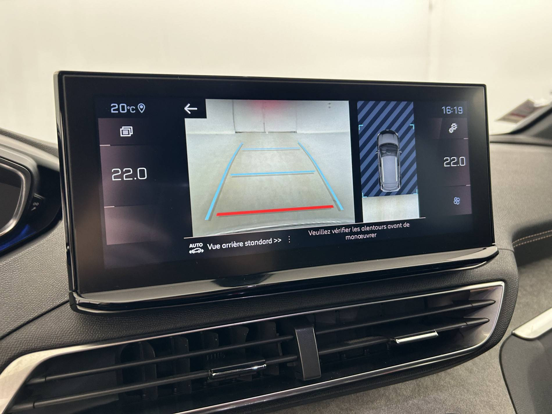 Vente en ligne Peugeot 3008  BlueHDi 130ch S&S EAT8 au prix de 19 990 €