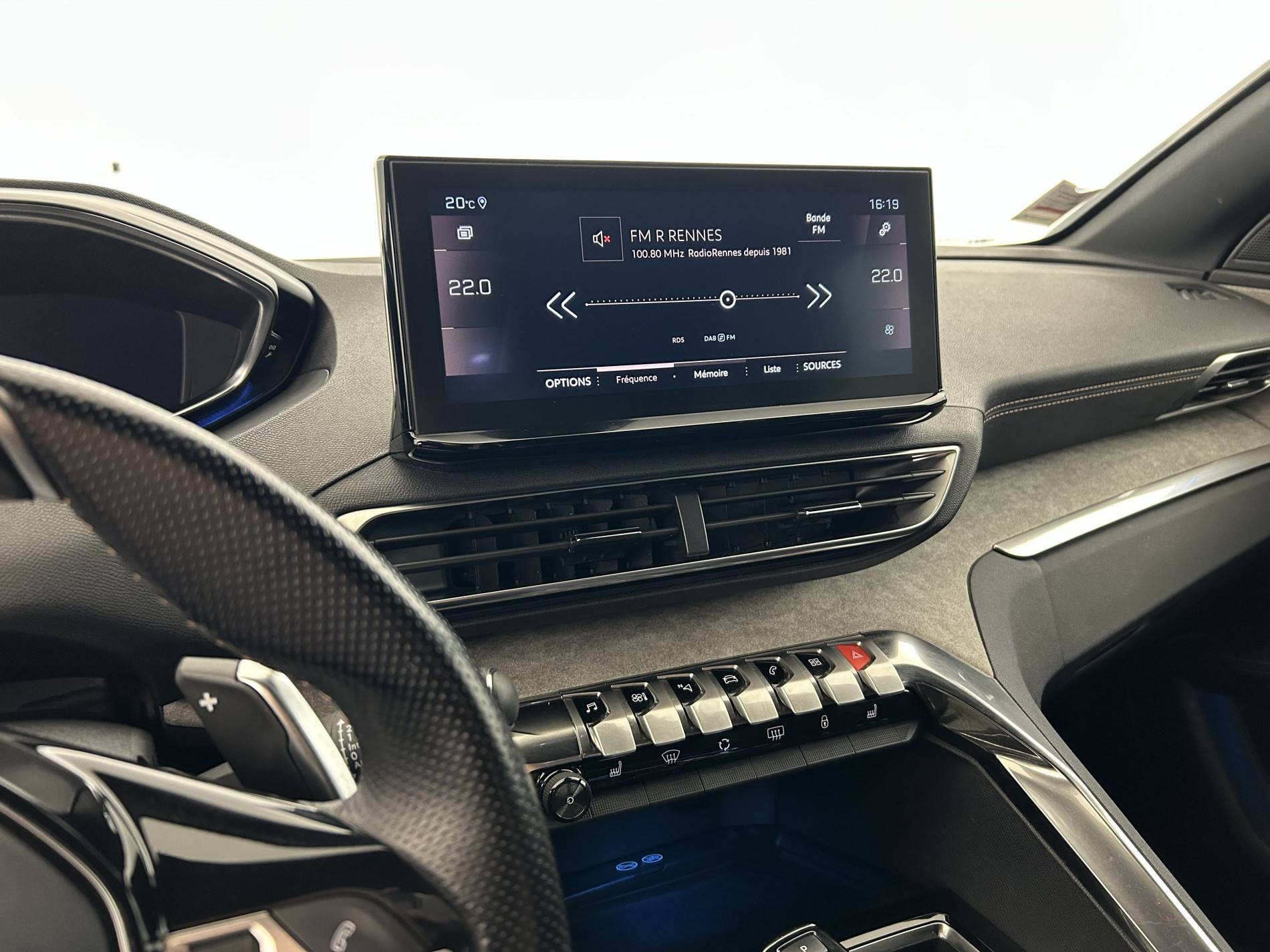 Vente en ligne Peugeot 3008  BlueHDi 130ch S&S EAT8 au prix de 19 990 €