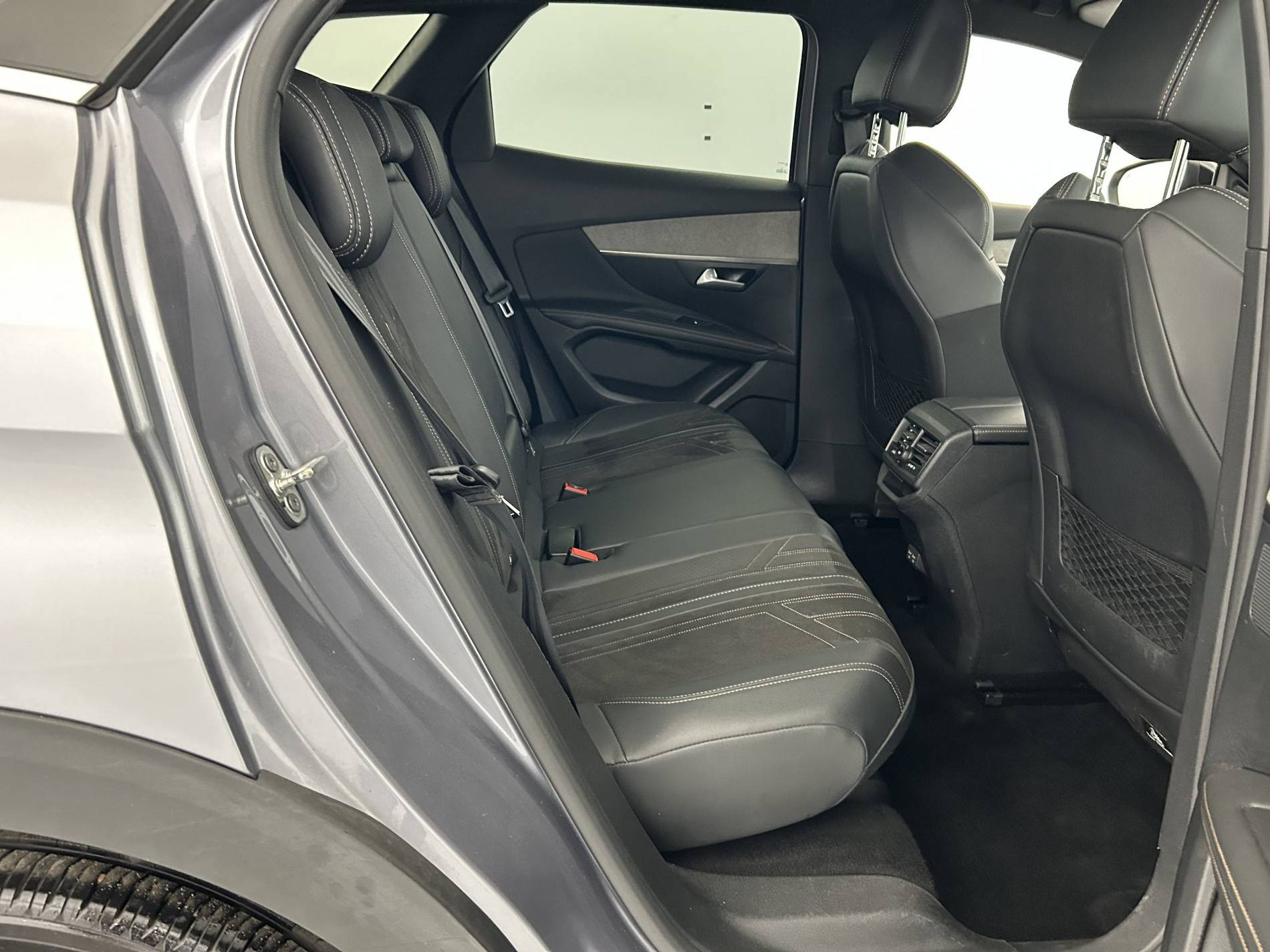 Vente en ligne Peugeot 3008  BlueHDi 130ch S&S EAT8 au prix de 19 990 €