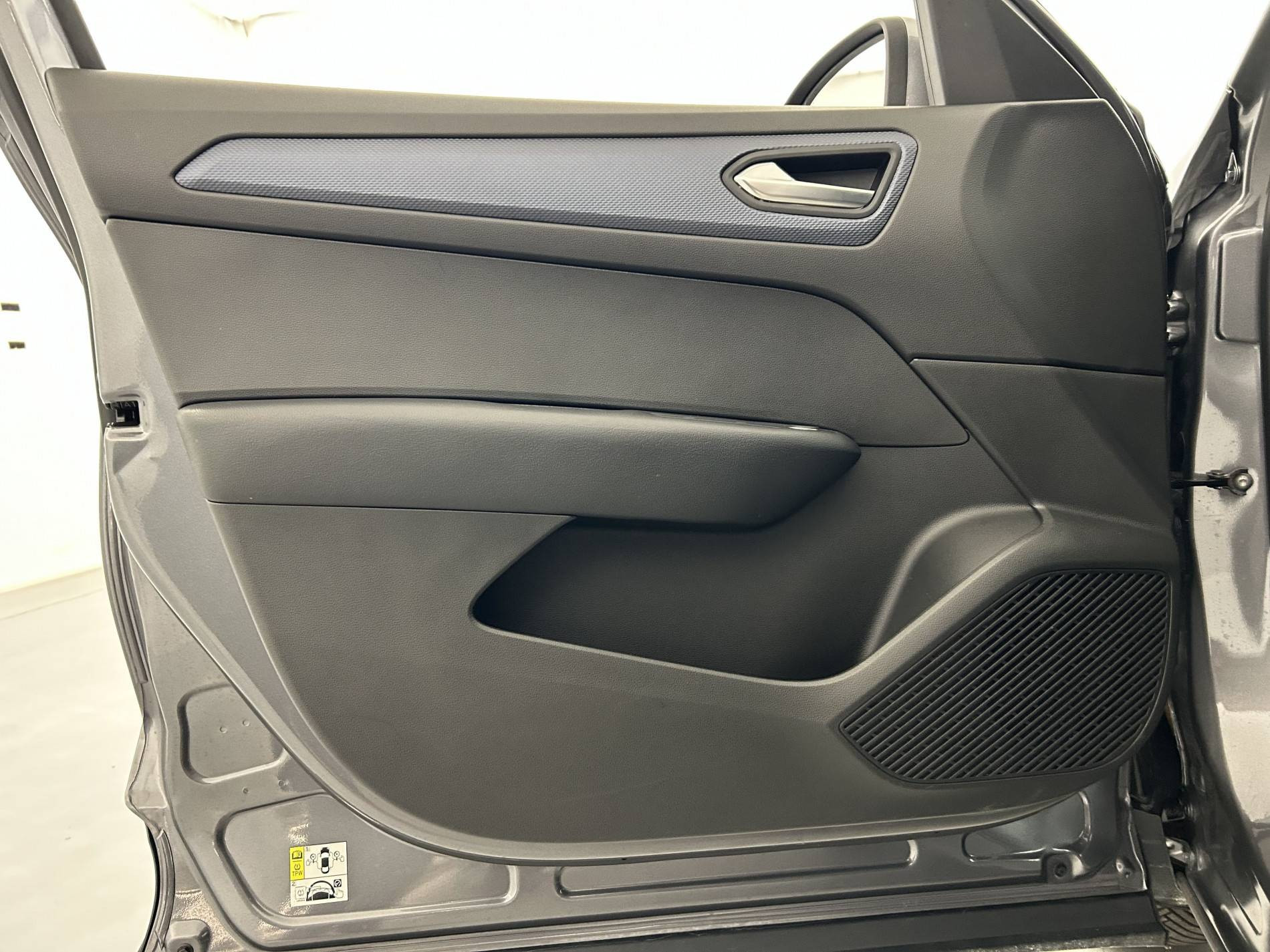 Vente en ligne Renault Arkana  E-Tech hybride 145 - 22 au prix de 20 590 €