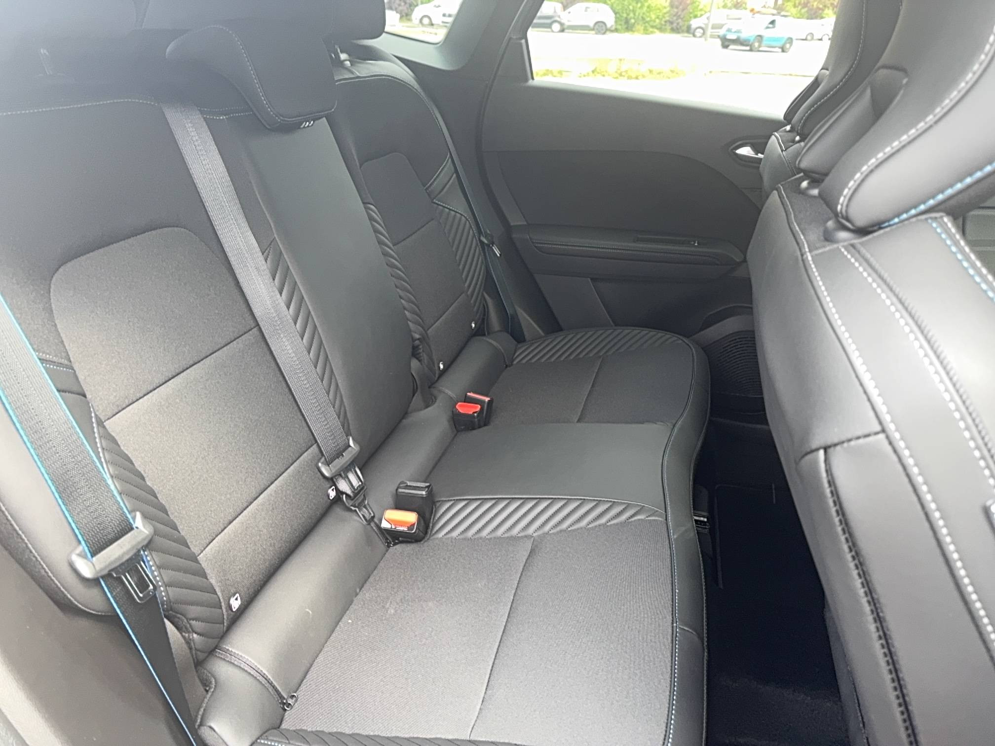 Vente en ligne Renault Symbioz  E-Tech full hybrid 145 au prix de 34 990 €