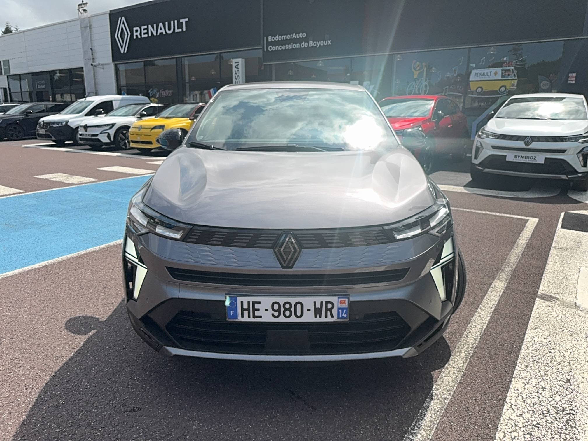 Vente en ligne Renault Symbioz  E-Tech full hybrid 145 au prix de 34 990 €