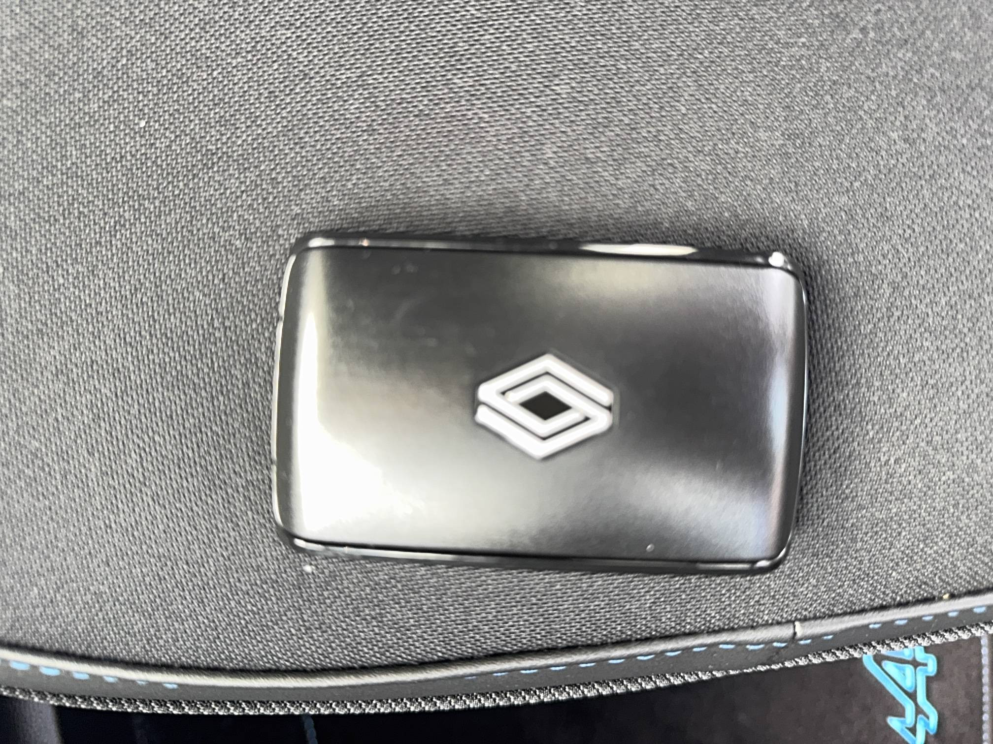 Vente en ligne Renault Symbioz  E-Tech full hybrid 145 au prix de 34 990 €