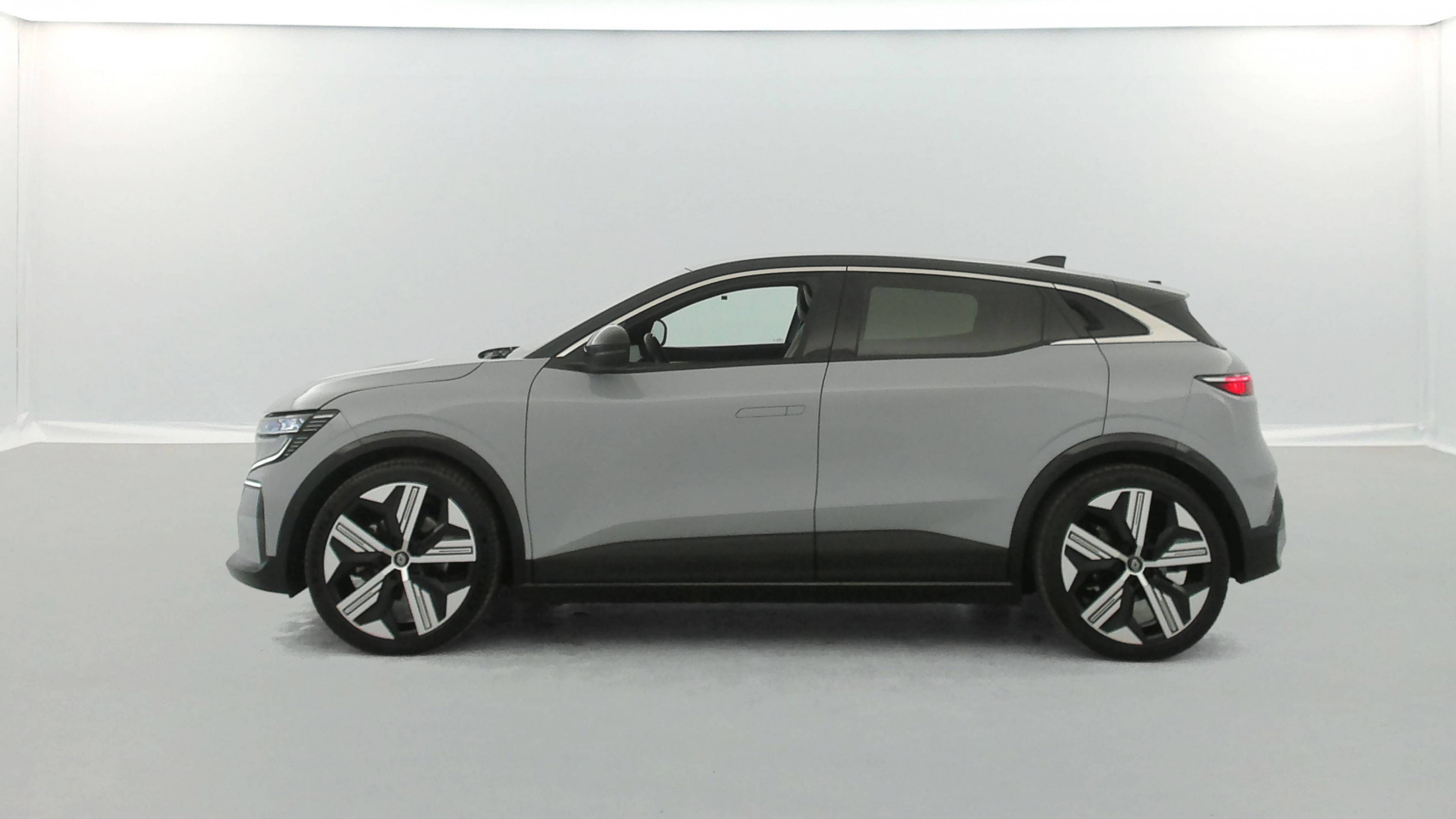 Vente en ligne Renault Megane E-Tech  EV60 220 ch super charge au prix de 23 990 €