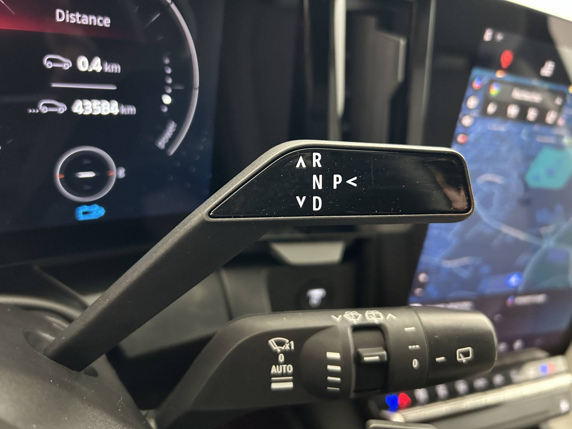 Vente en ligne Renault Megane E-Tech  EV60 220 ch super charge au prix de 23 990 €