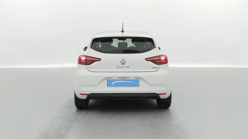 Vente en ligne Renault Clio 5 Clio E-Tech 140 au prix de 15 890 €