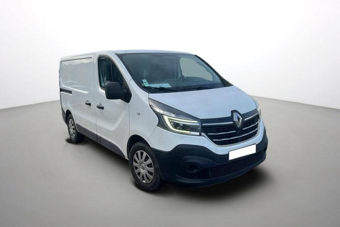 Vente en ligne Renault Trafic 3 Fourgon TRAFIC FGN L1H1 1000 KG DCI 145 ENERGY au prix de 23 590 €