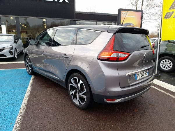 Vente en ligne Renault Grand Scenic 4 Grand Scenic Blue dCi 150 au prix de 21 590 €