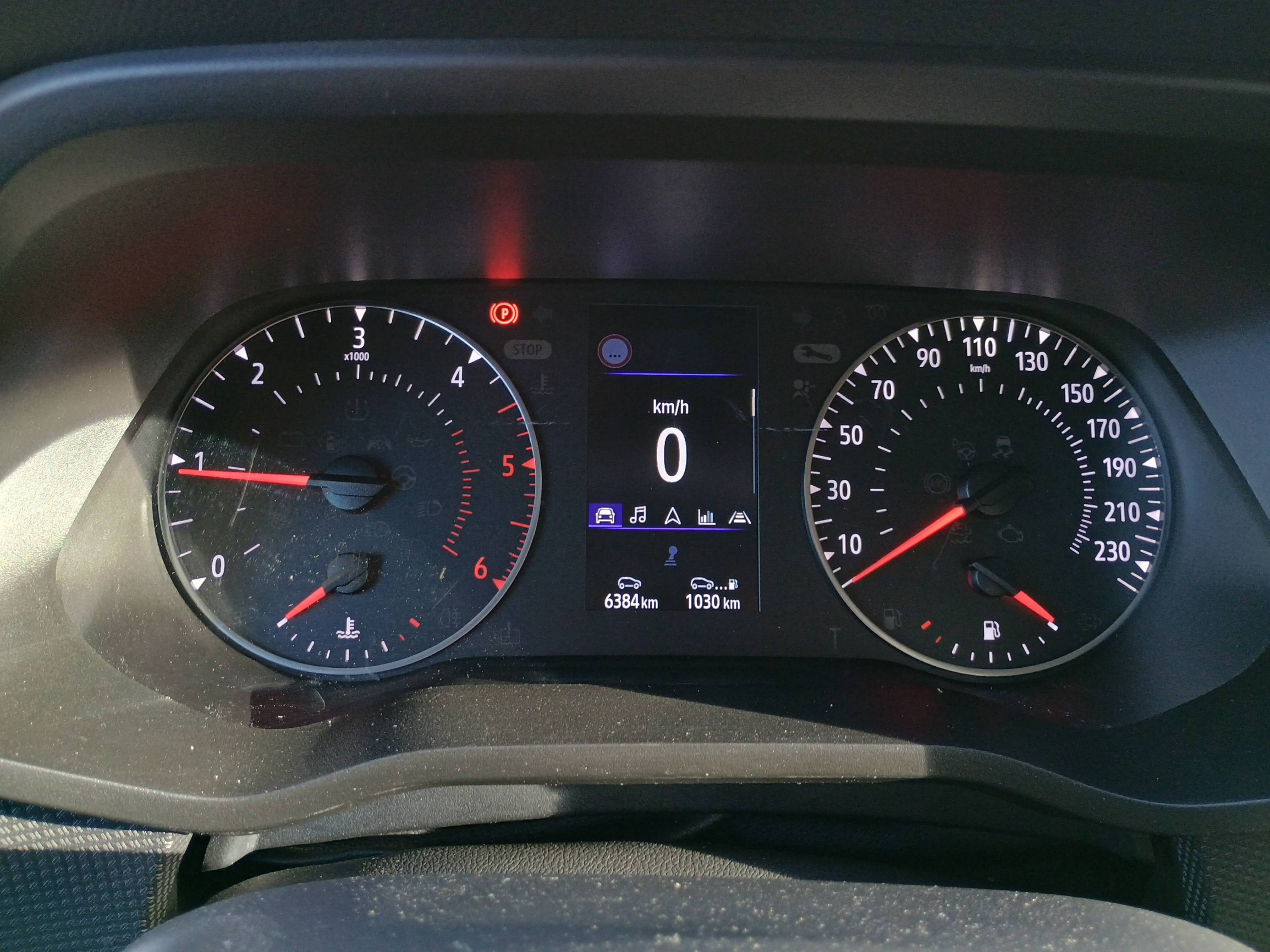 Vente en ligne Renault Trafic 3 Fourgon TRAFIC FGN L1H1 2800 KG BLUE DCI 110 au prix de 26 590 €