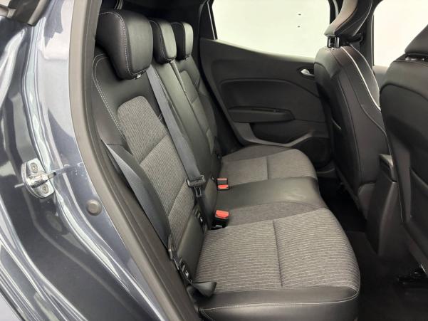 Vente en ligne Renault Clio 5 Clio Blue dCi 100 - 21N au prix de 15 990 €