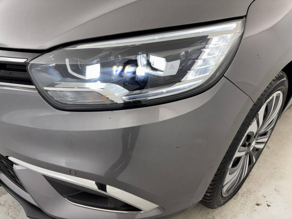 Vente en ligne Renault Grand Scenic 4 Grand Scenic Blue dCi 120 - 21 au prix de 18 990 €