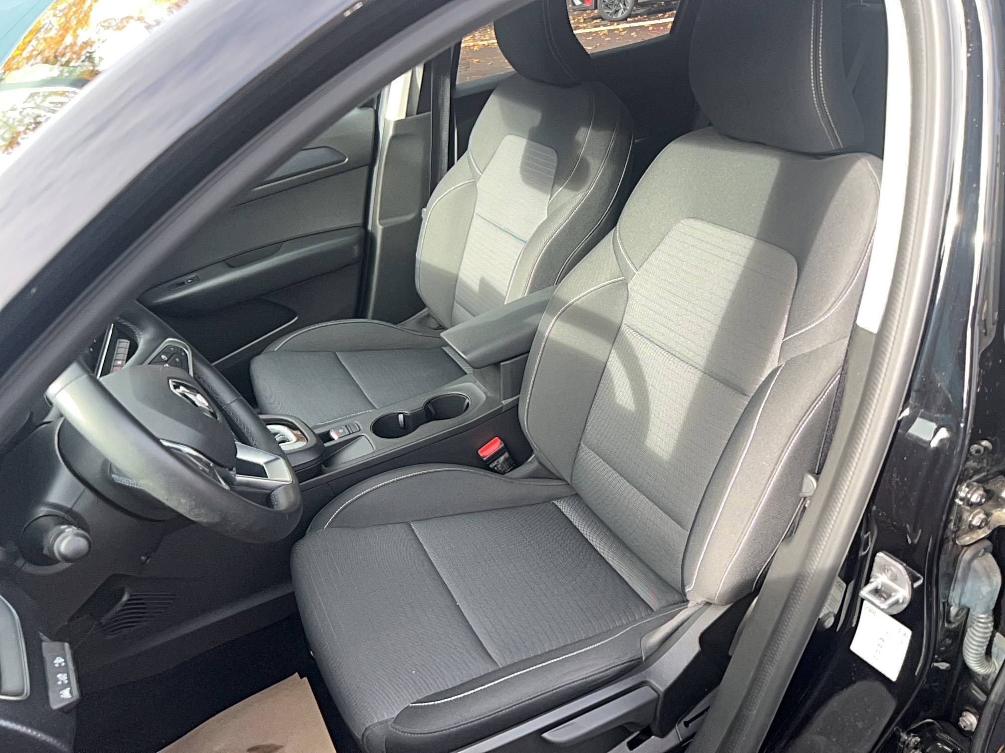 Vente en ligne Renault Arkana  E-Tech hybride 145 - 22 au prix de 20 590 €