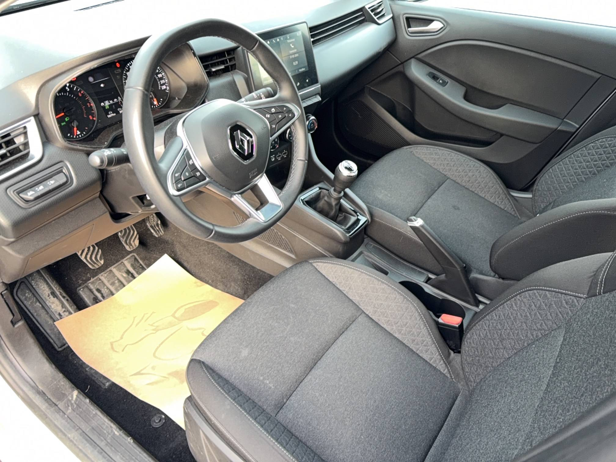 Vente en ligne Renault Clio 5 Clio TCe 90 au prix de 14 790 €