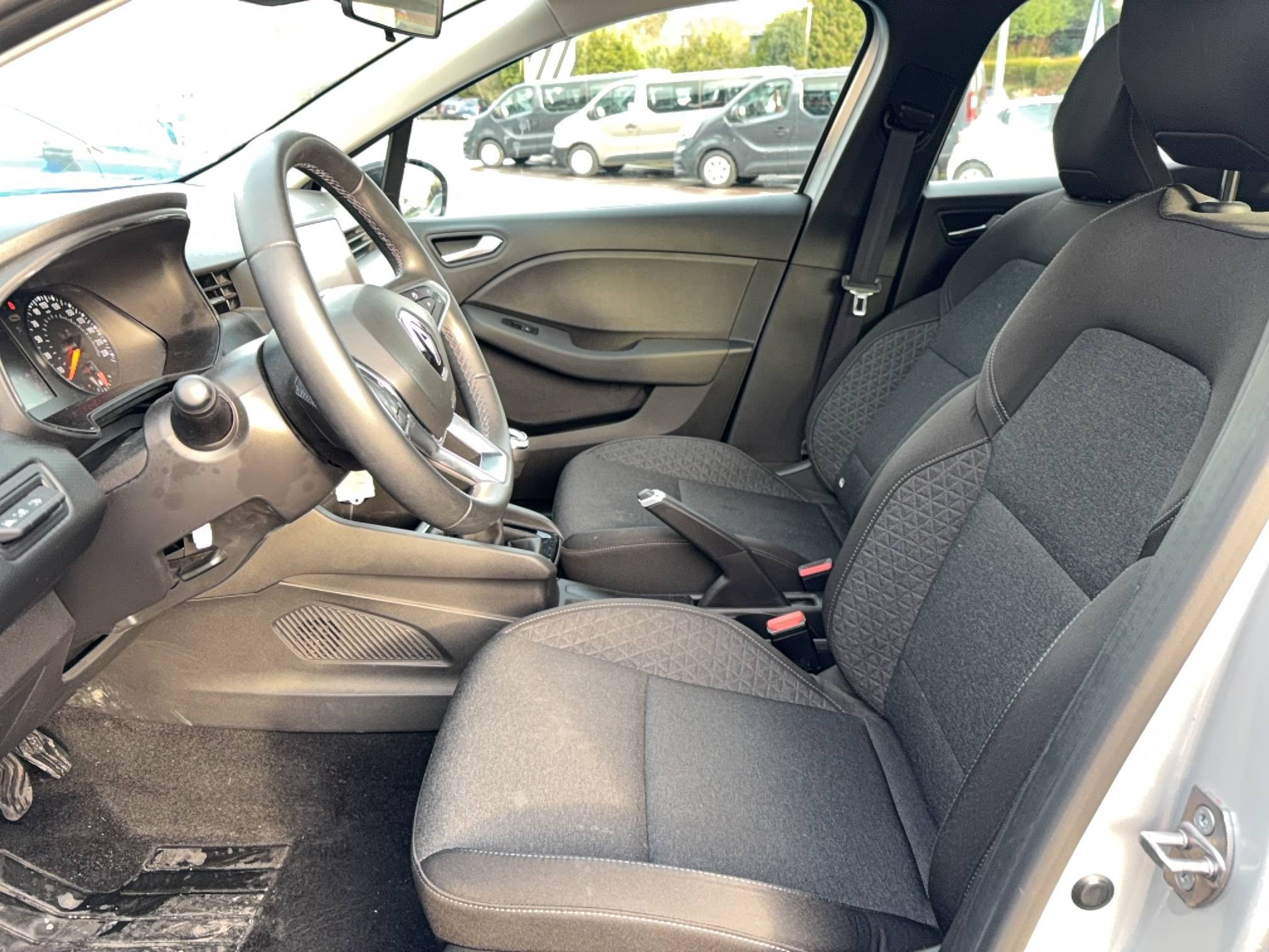 Vente en ligne Renault Clio 5 Clio TCe 90 au prix de 14 790 €