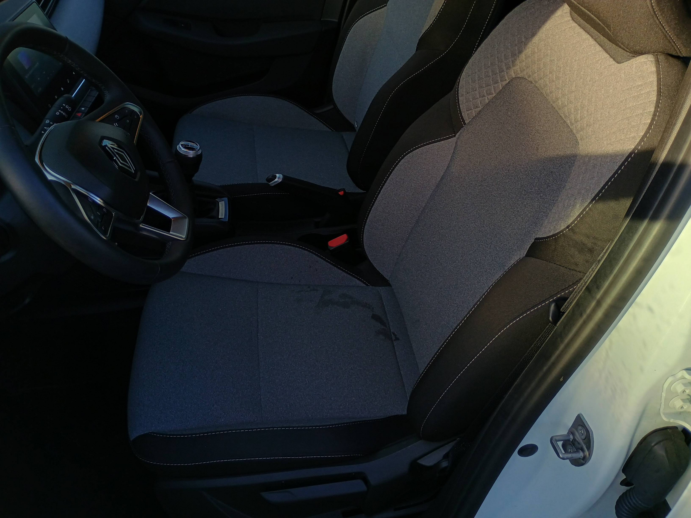 Vente en ligne Renault Clio 5 Clio SCe 65 au prix de 14 990 €