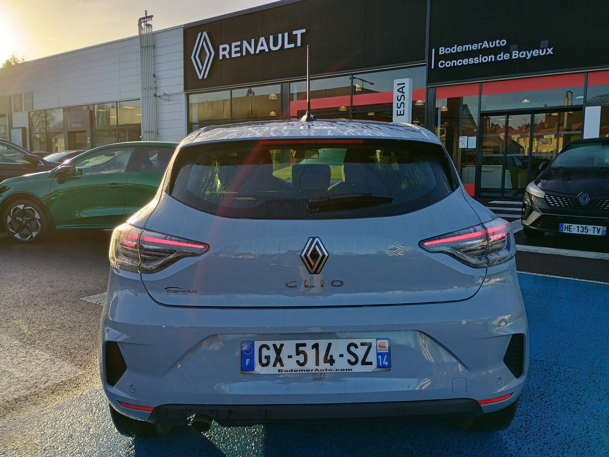 Vente en ligne Renault Clio 5 Clio SCe 65 au prix de 14 990 €