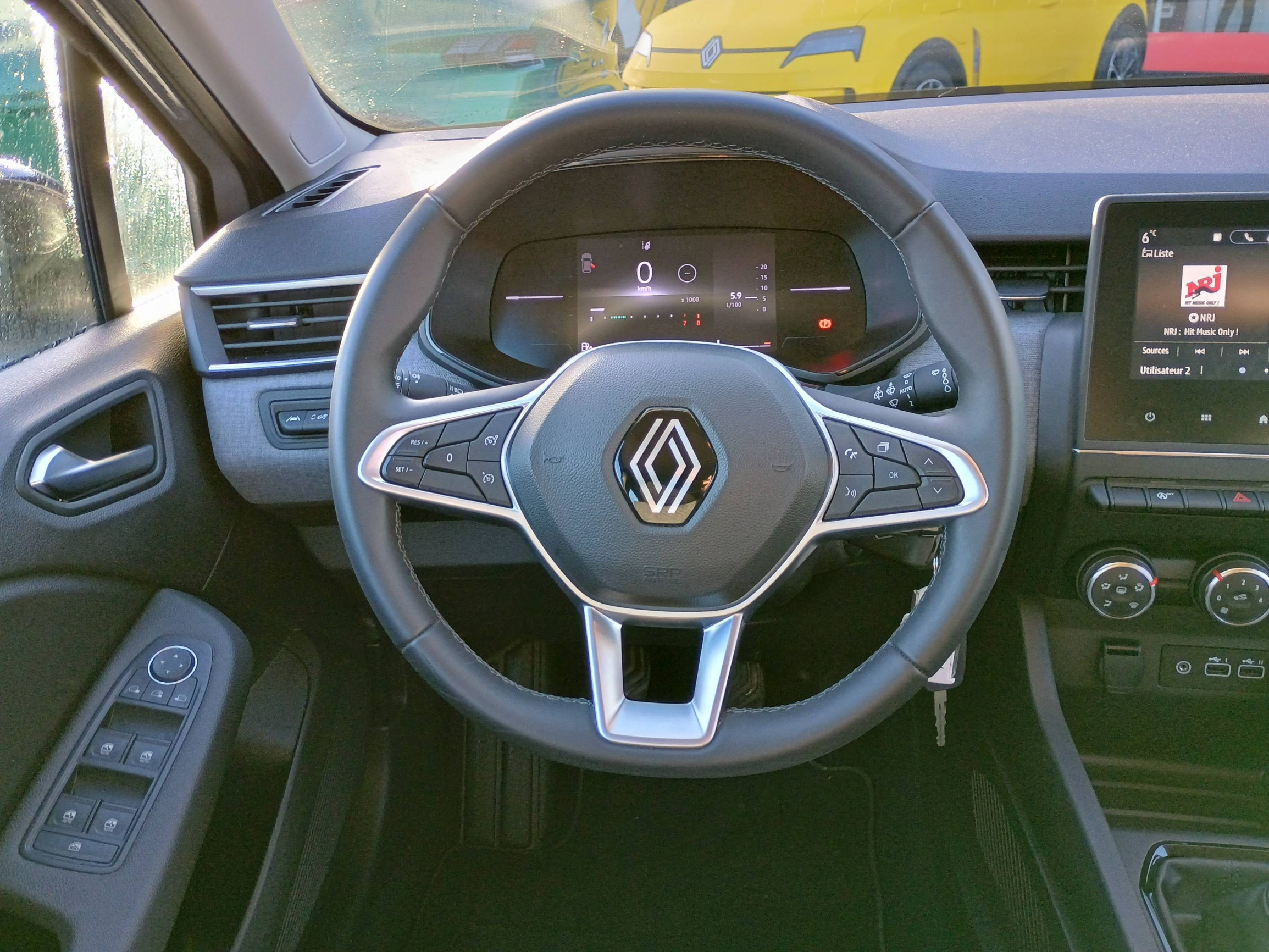 Vente en ligne Renault Clio 5 Clio SCe 65 au prix de 14 990 €