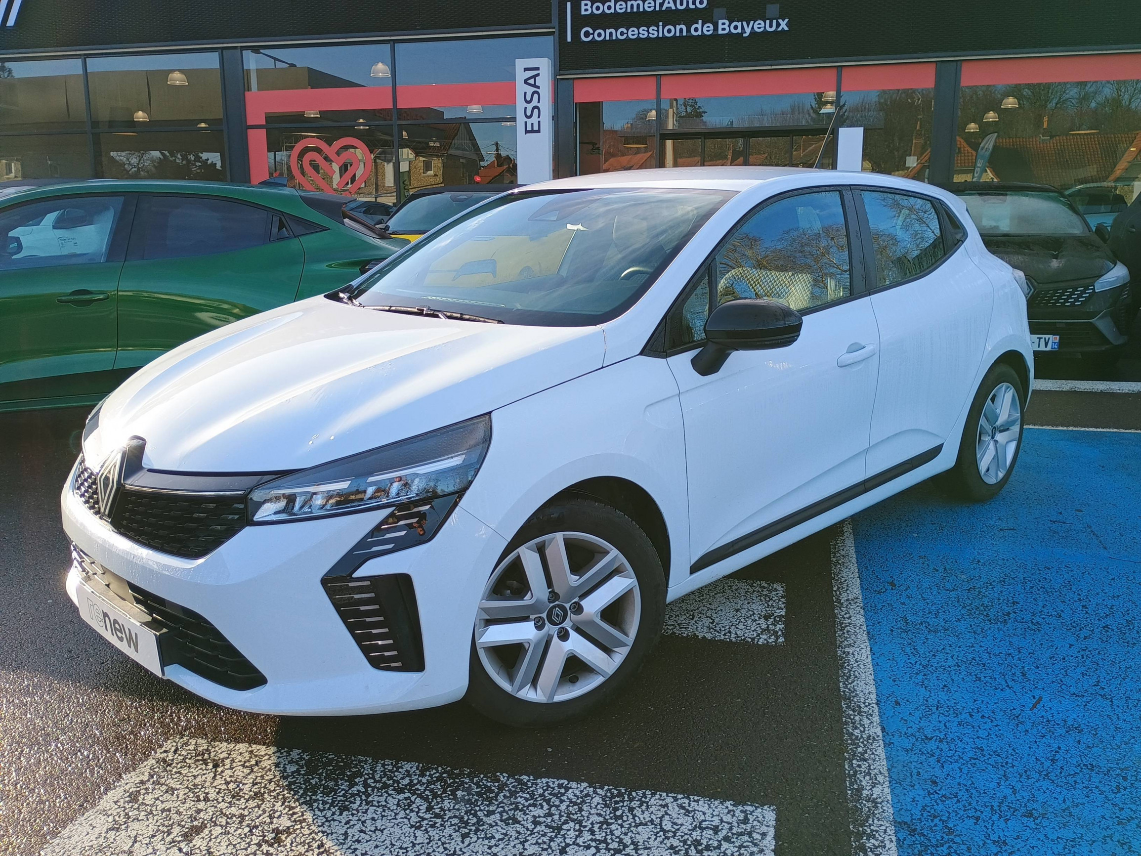 Renault Clio 5 Clio SCe 65 occasion de 2024 en vente à Bayeux