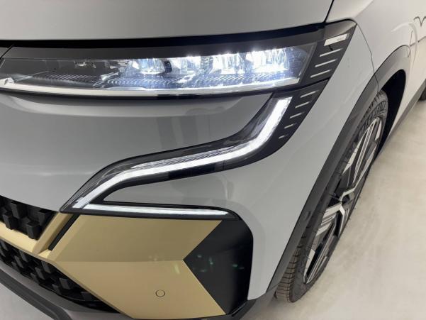 Vente en ligne Renault Megane E-Tech  EV60 220 ch super charge au prix de 27 390 €
