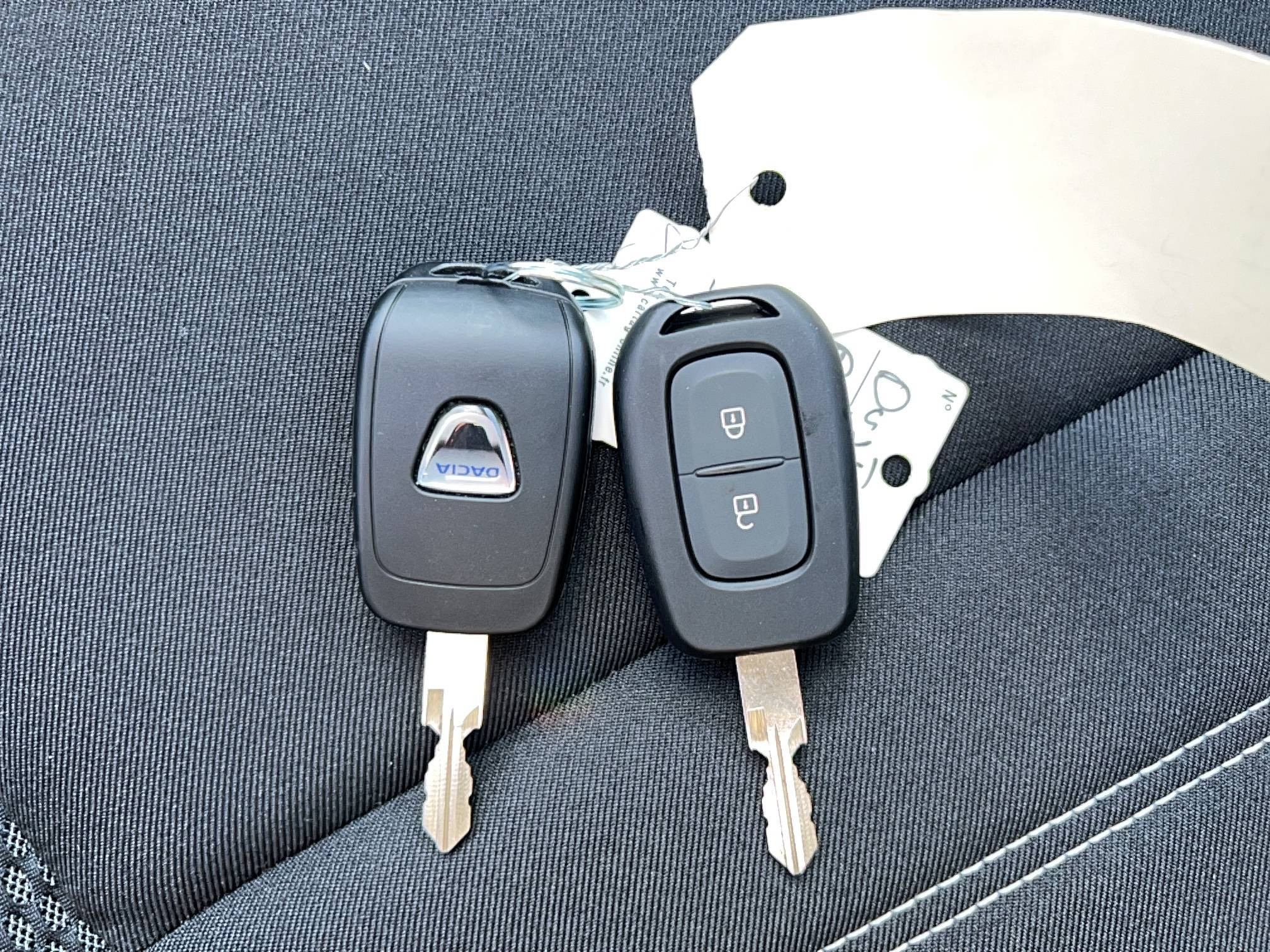 Vente en ligne Dacia Duster  Blue dCi 115 4x2 au prix de 21 590 €