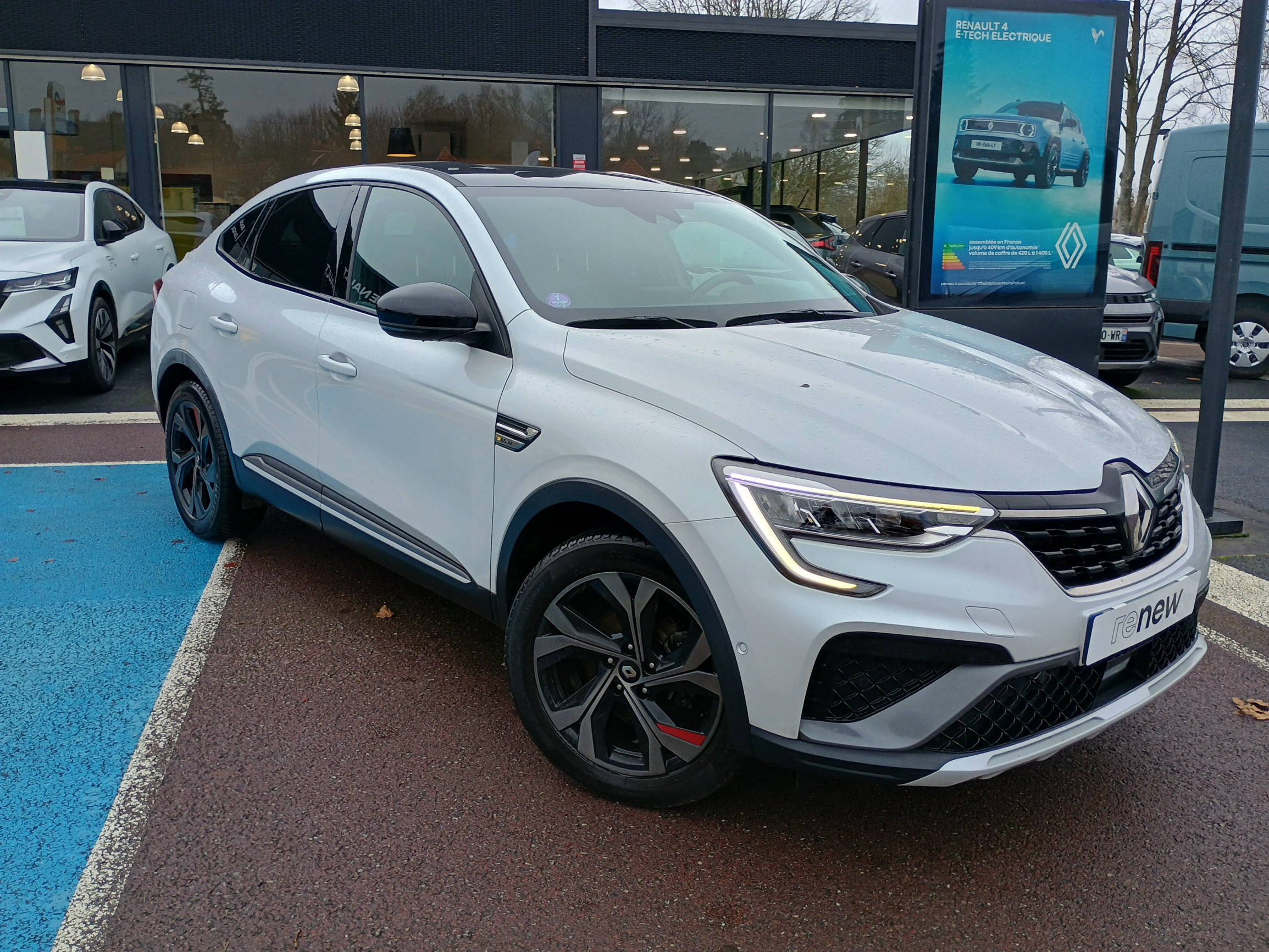 Vente en ligne Renault Arkana  E-Tech 145 - 21B au prix de 20 990 €