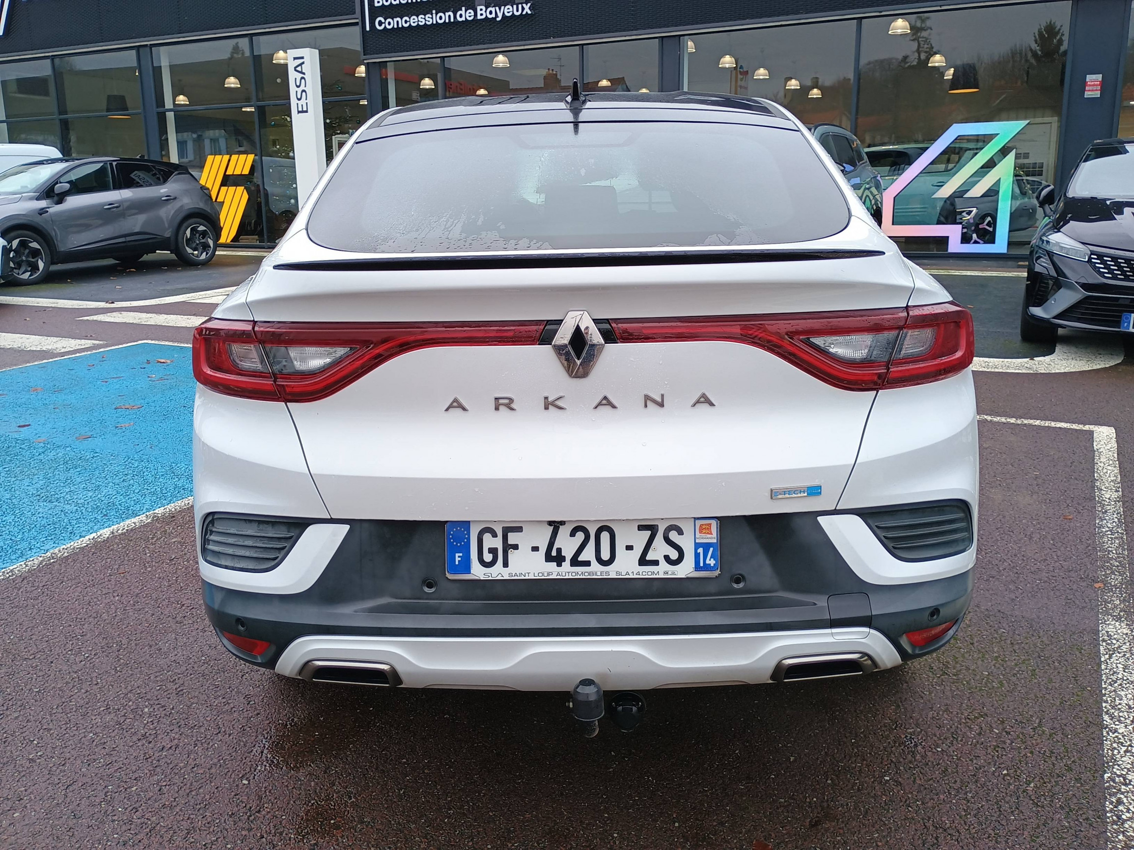 Vente en ligne Renault Arkana  E-Tech 145 - 21B au prix de 20 990 €