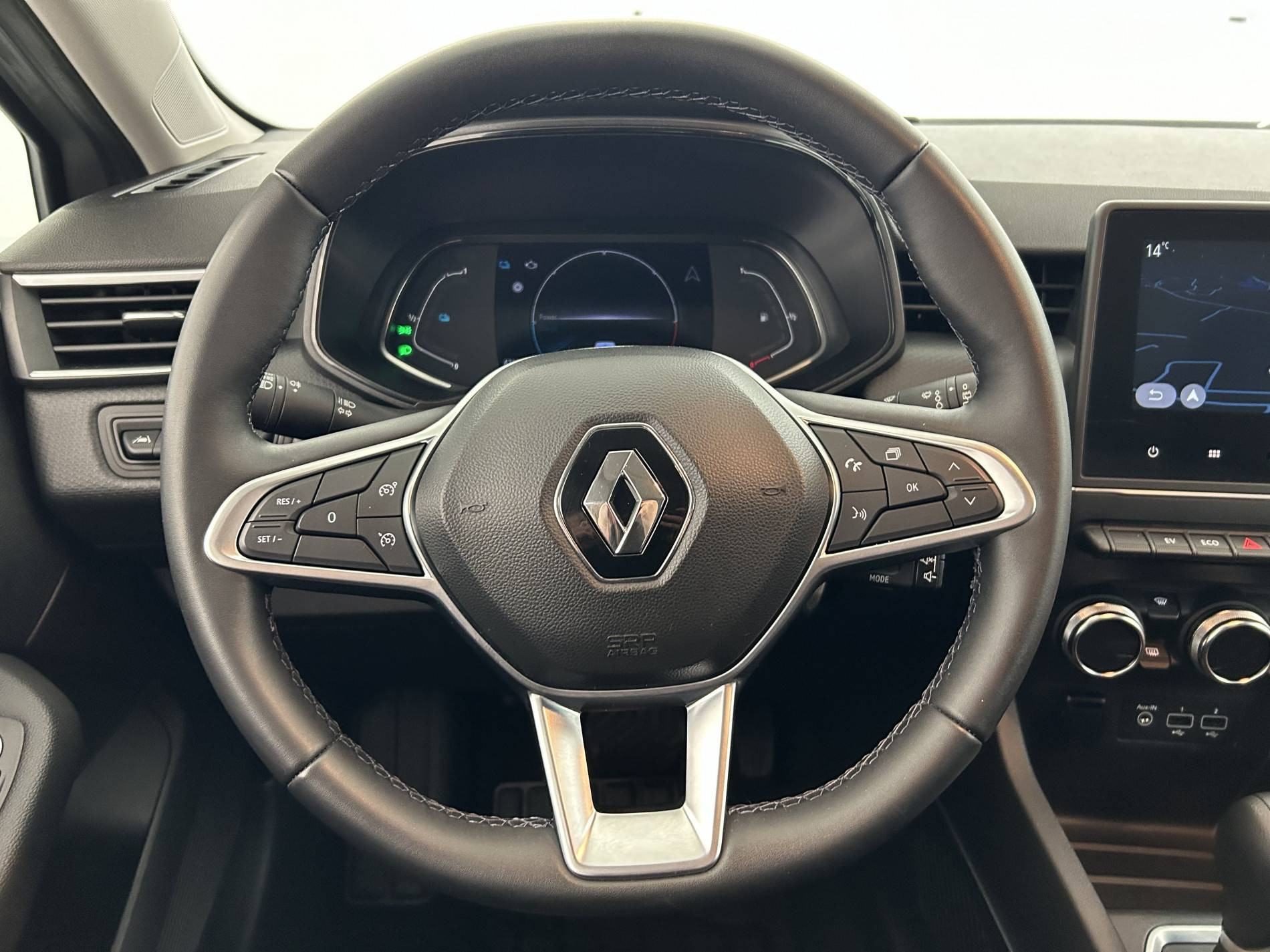 Vente en ligne Renault Clio 5 Clio E-Tech 140 - 21N au prix de 15 590 €