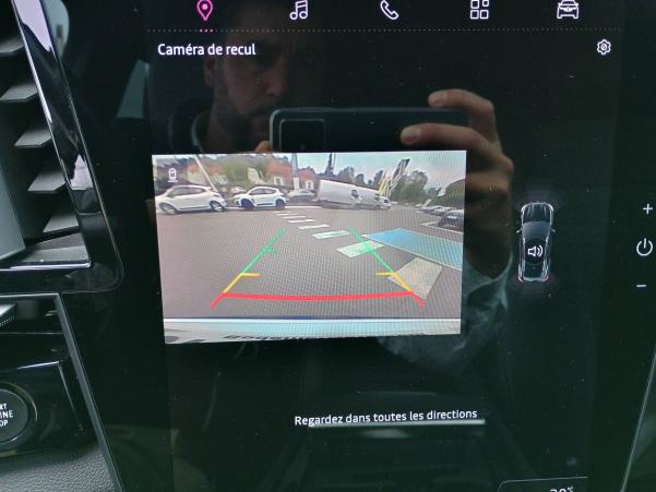 Vente en ligne Renault Austral  E-Tech hybrid 200 au prix de 28 990 €
