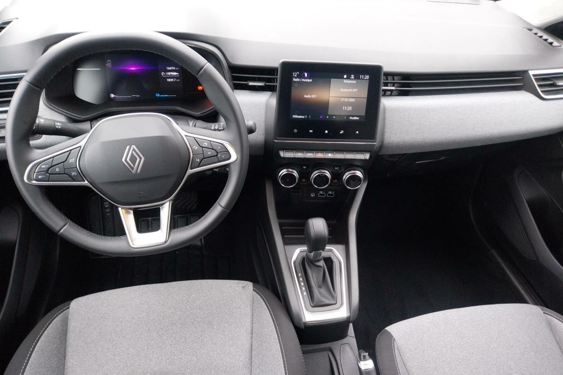 Vente en ligne Renault Clio 5 Clio E-Tech full hybrid 145 ch GSR2 au prix de 19 990 €