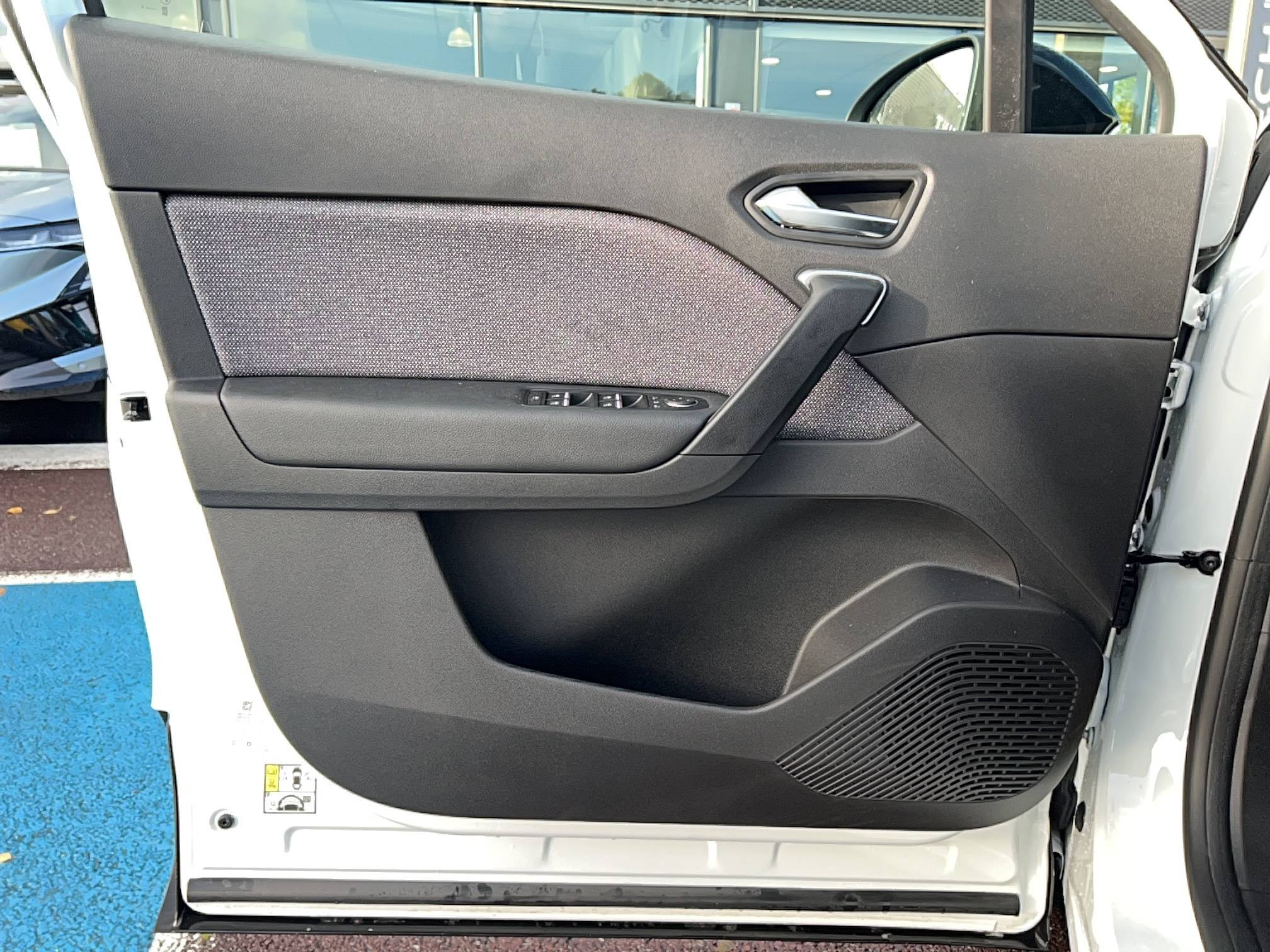 Vente en ligne Renault Symbioz  E-Tech full hybrid 145 au prix de 29 990 €