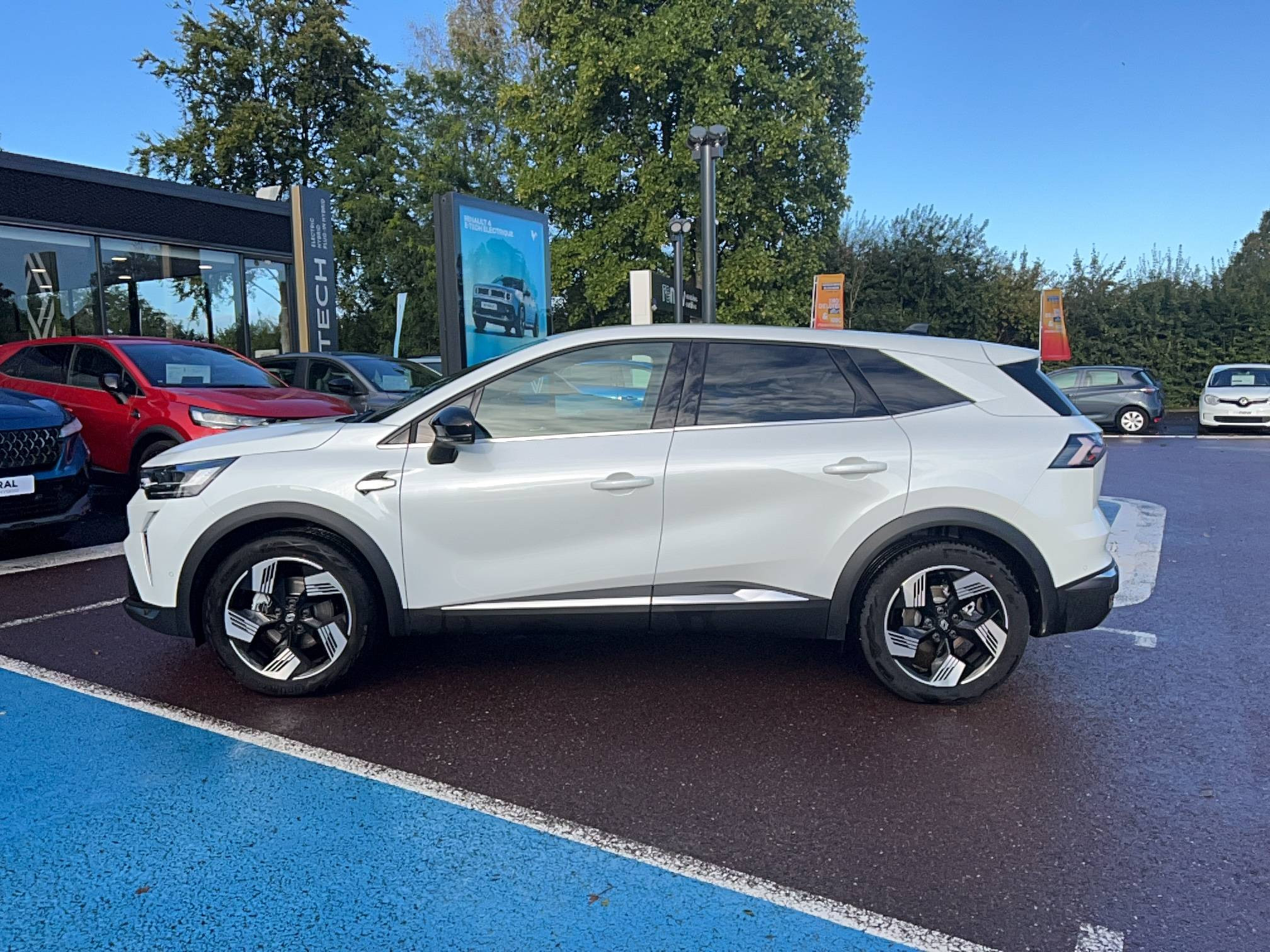 Vente en ligne Renault Symbioz  E-Tech full hybrid 145 au prix de 29 990 €